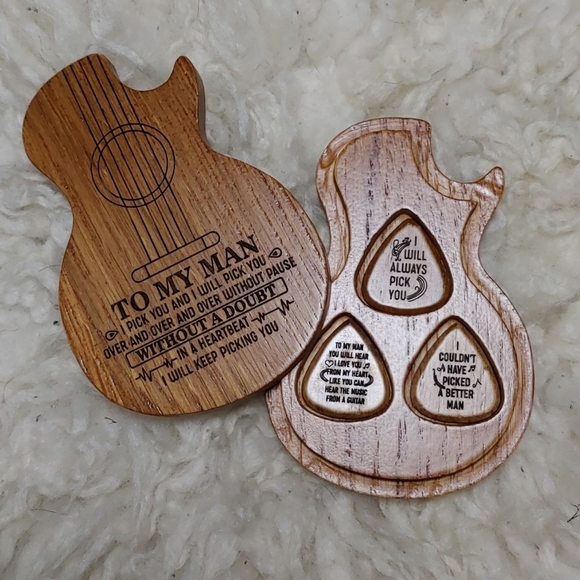 Custom guitar picks 🎸 - Picture 1 of 4